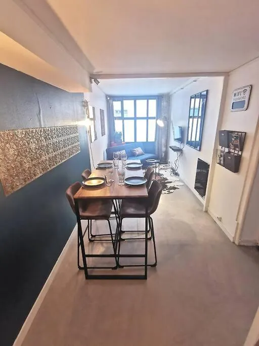 Joli T2 De 37M2 Style Loft Prox Gare Metro Apartment Lyon 0*,  France
