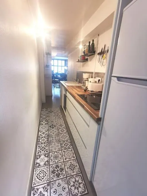 Joli T2 De 37M2 Style Loft Prox Gare Metro Apartment Lyon 0*,  France